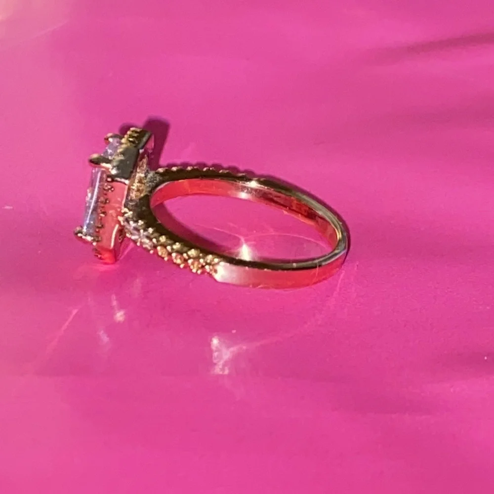 Gold Rhinestone Ring - Picture 4 of 5